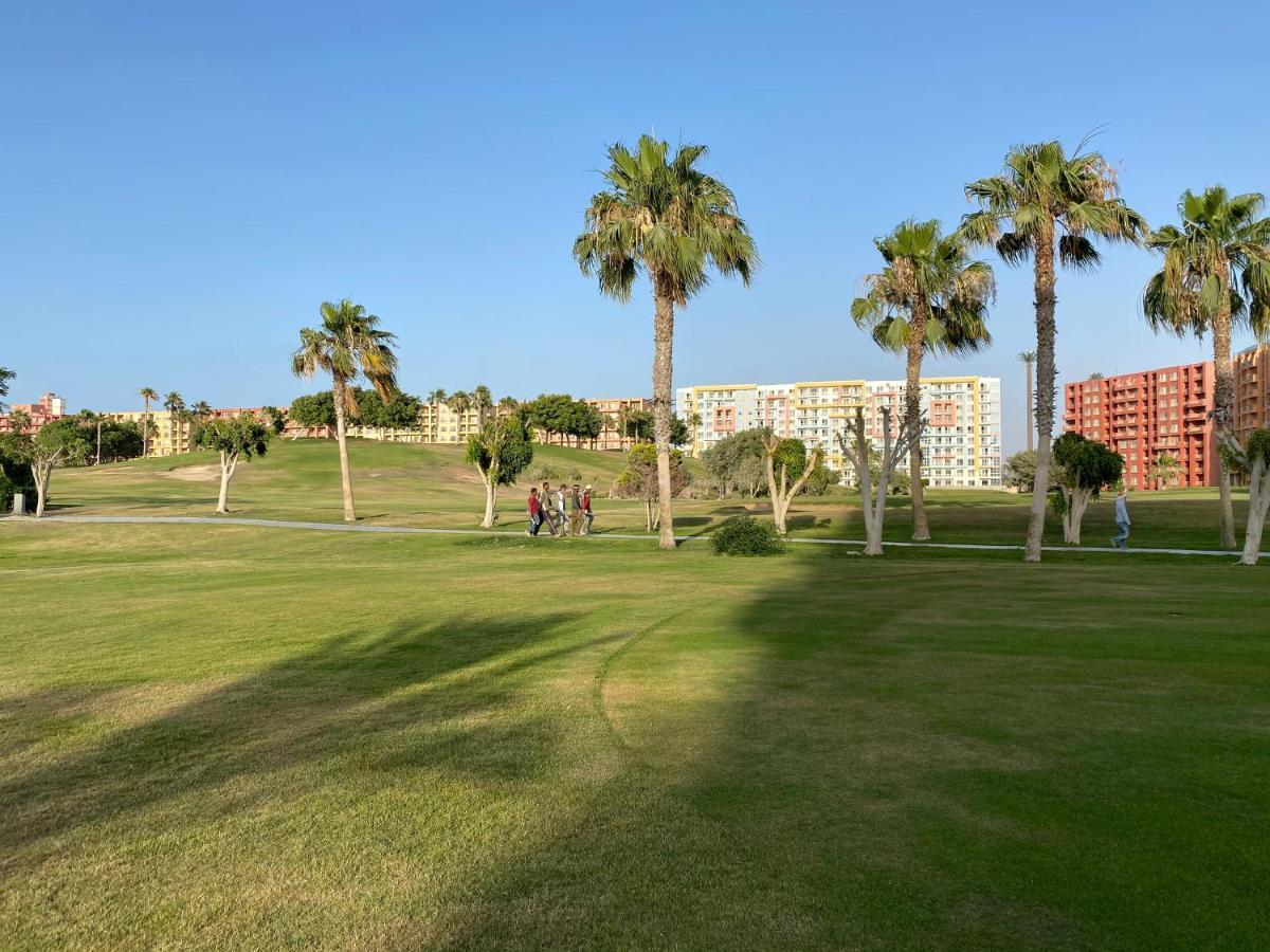 Porto Golf Marina Aqua Park & Beach Access By Best Of Bedz El Alamein Bagian luar foto