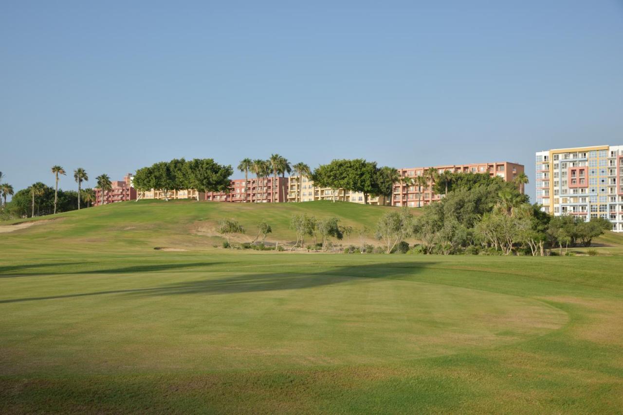 Porto Golf Marina Aqua Park & Beach Access By Best Of Bedz El Alamein Bagian luar foto